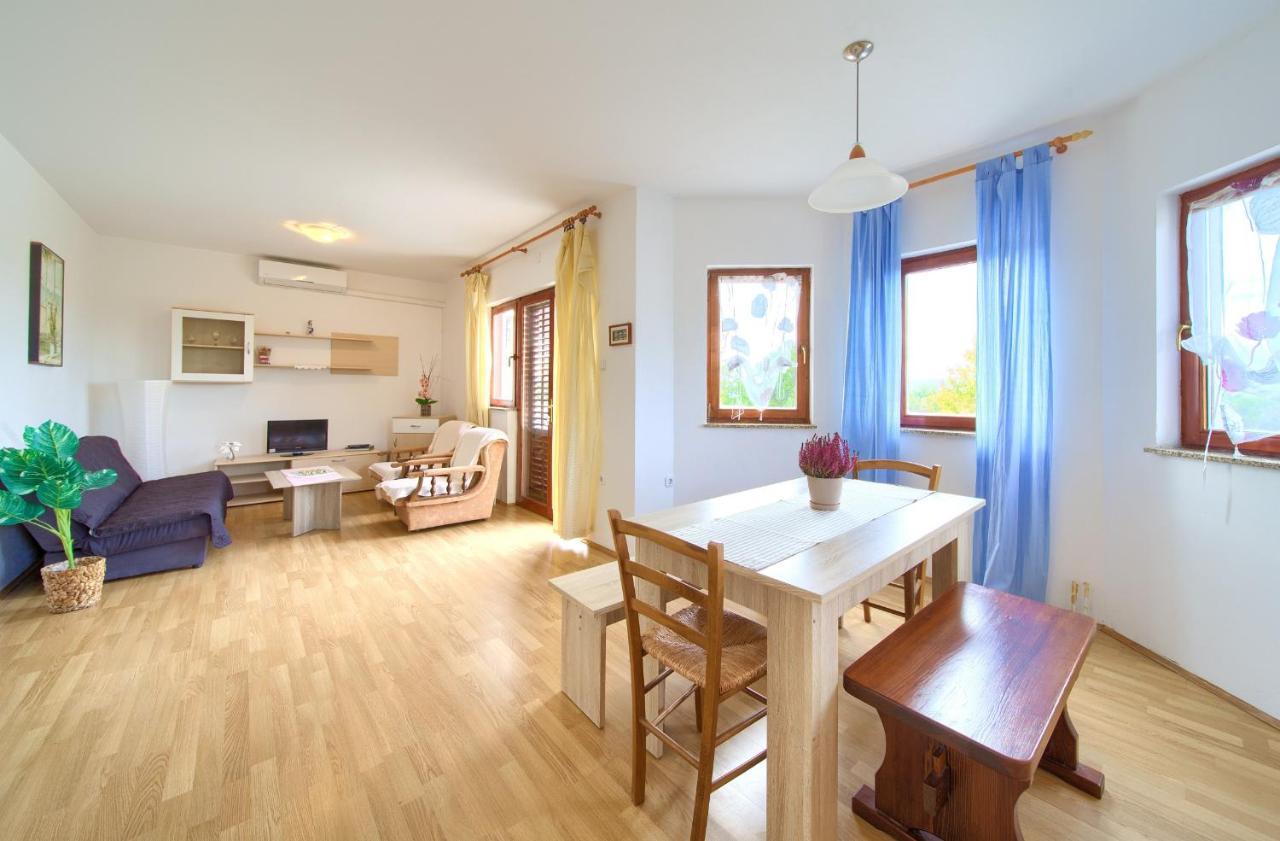 Rasopasno Apartment With Terrace And Private Parking Dış mekan fotoğraf