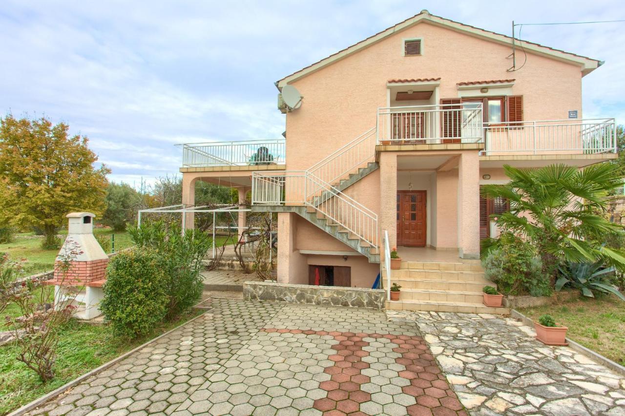 Rasopasno Apartment With Terrace And Private Parking Dış mekan fotoğraf