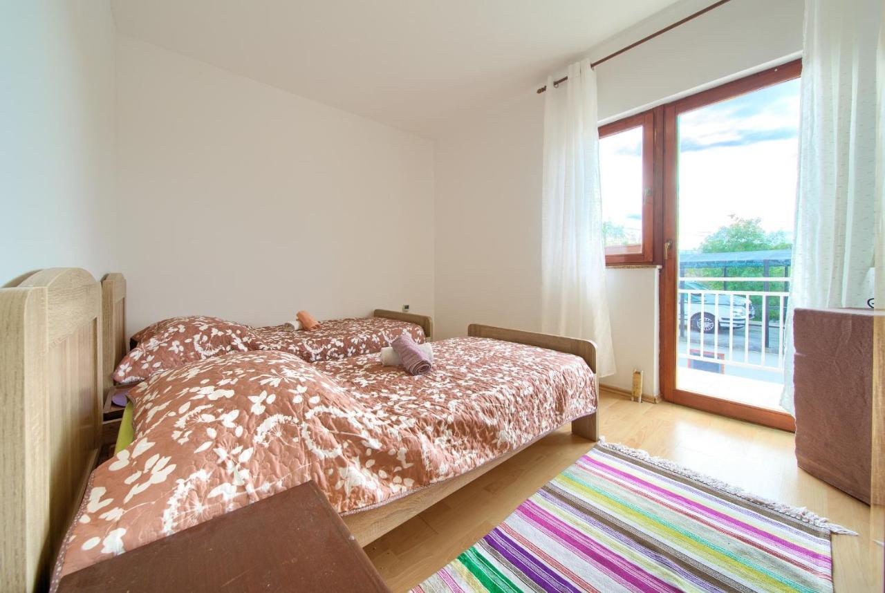 Rasopasno Apartment With Terrace And Private Parking Dış mekan fotoğraf